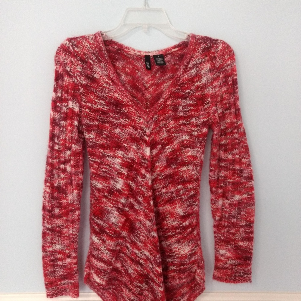 Red Knit Patterned Sweater - Picture 4 of 5